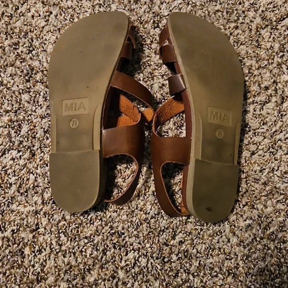 MIA Brown Leather Sandals - Picture 2 of 3
